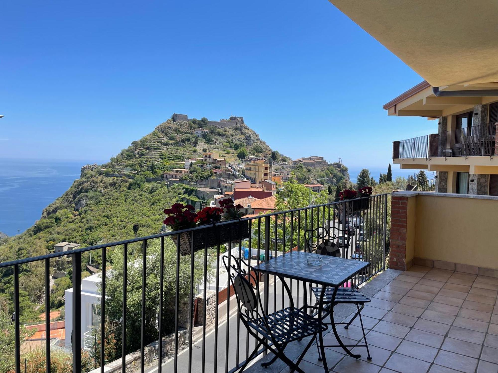 Villa Da Vinci Luxury Panoramic Apartments - Taormina Rooms Collection Екстериор снимка