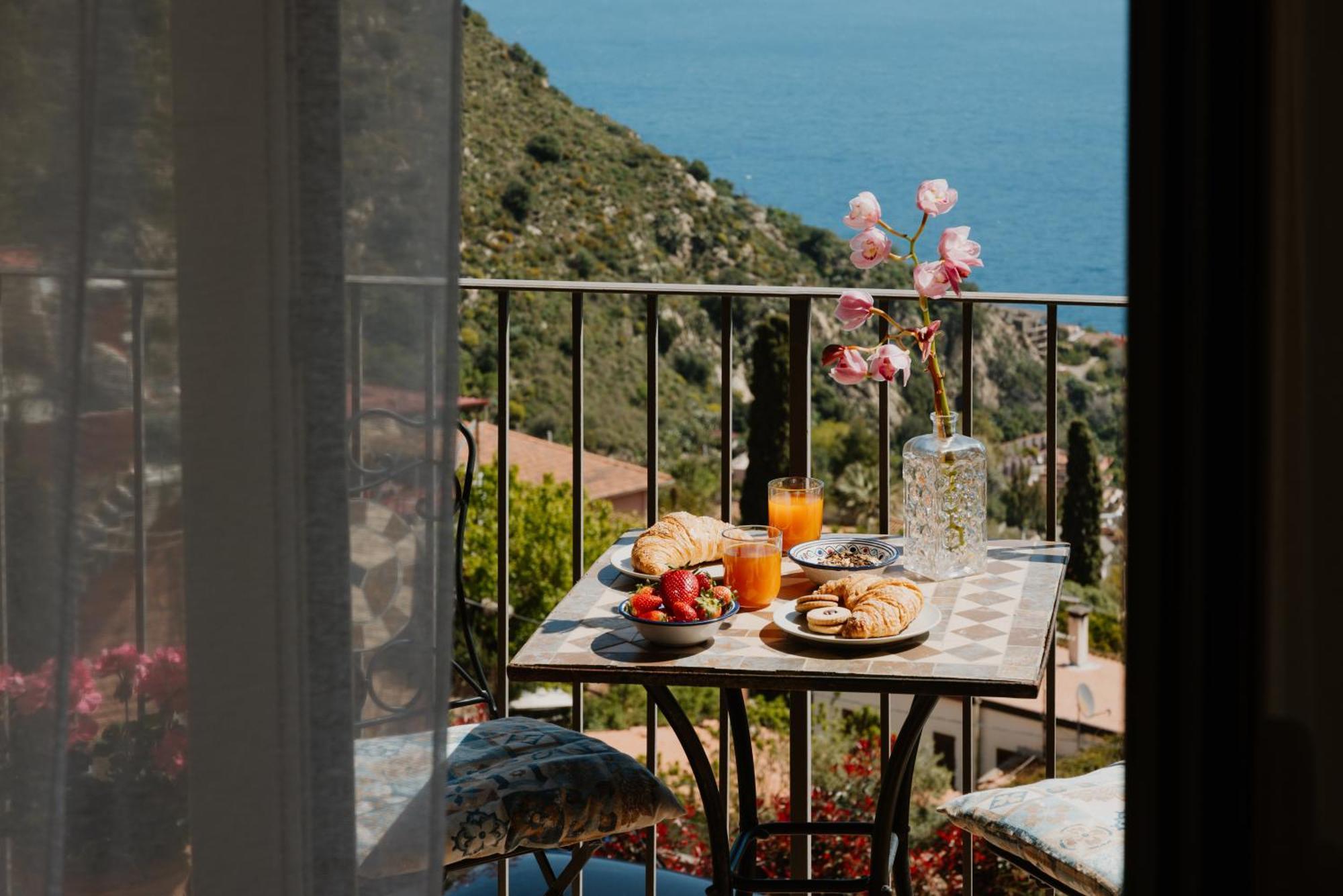 Villa Da Vinci Luxury Panoramic Apartments - Taormina Rooms Collection Екстериор снимка
