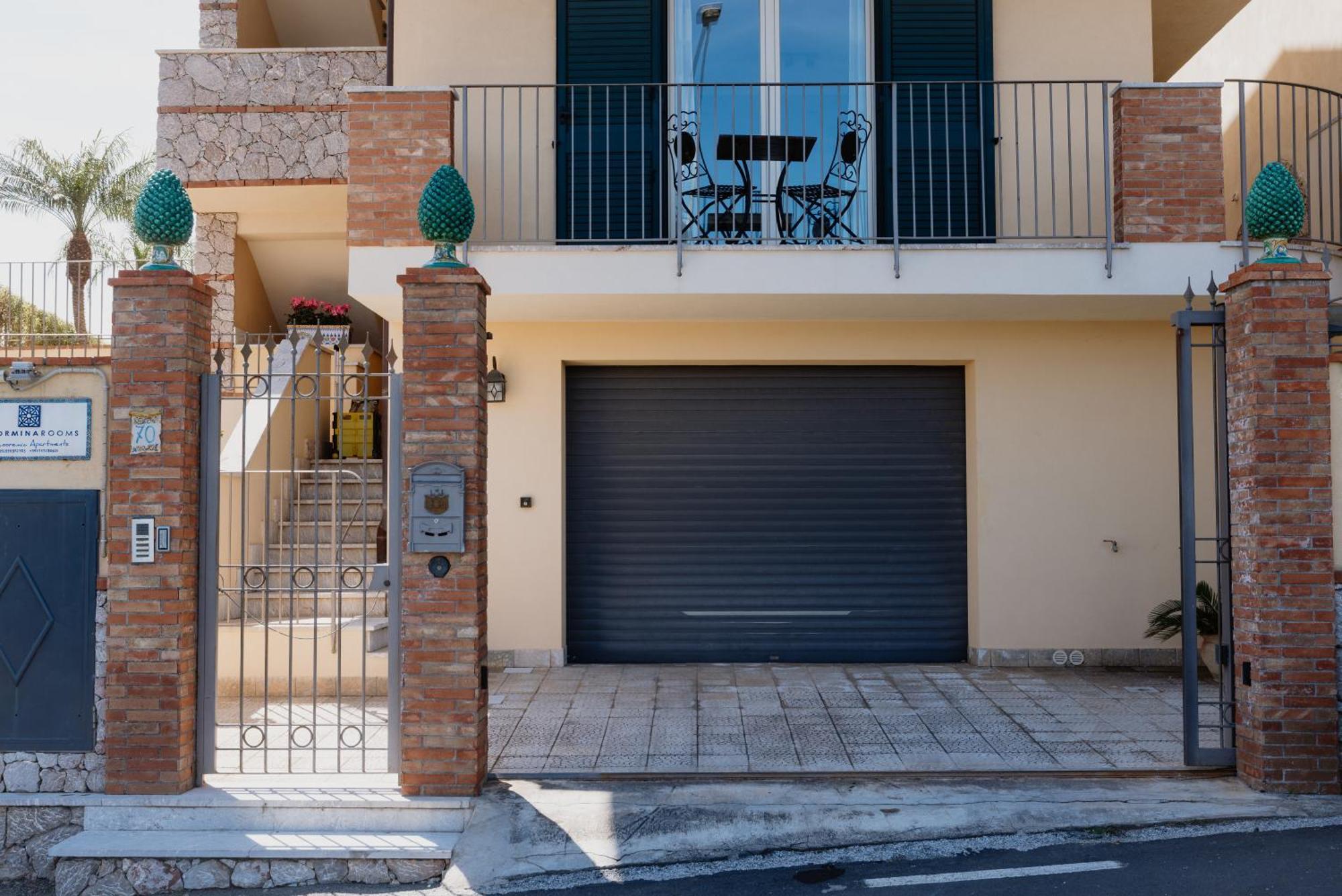Villa Da Vinci Luxury Panoramic Apartments - Taormina Rooms Collection Екстериор снимка