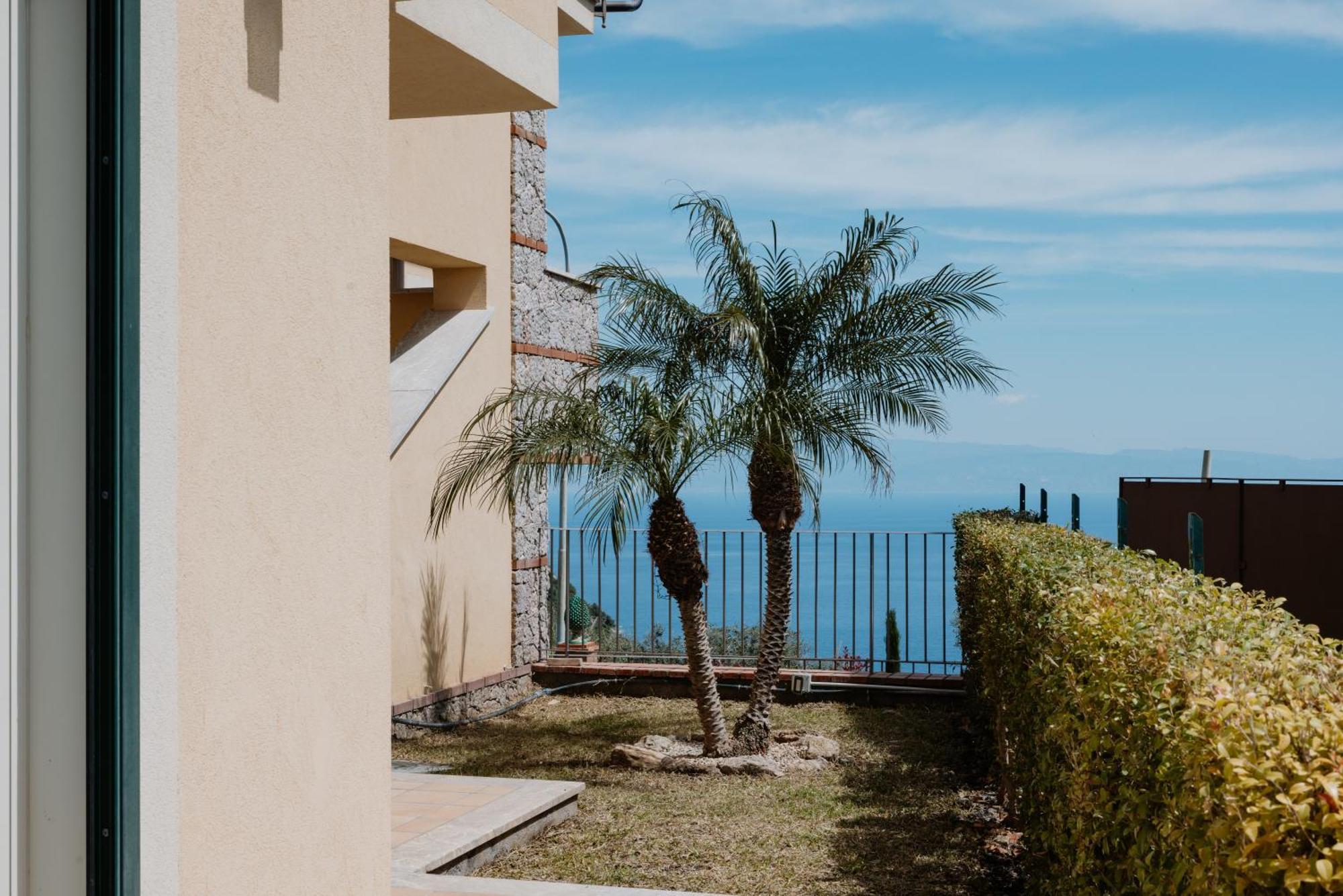 Villa Da Vinci Luxury Panoramic Apartments - Taormina Rooms Collection Екстериор снимка