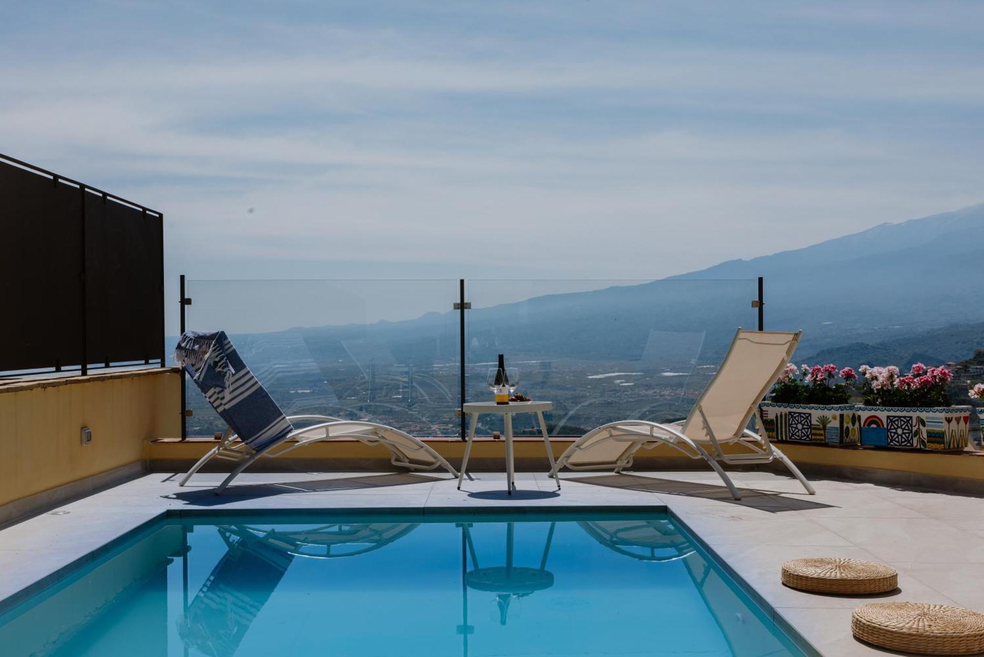 Villa Da Vinci Luxury Panoramic Apartments - Taormina Rooms Collection Екстериор снимка