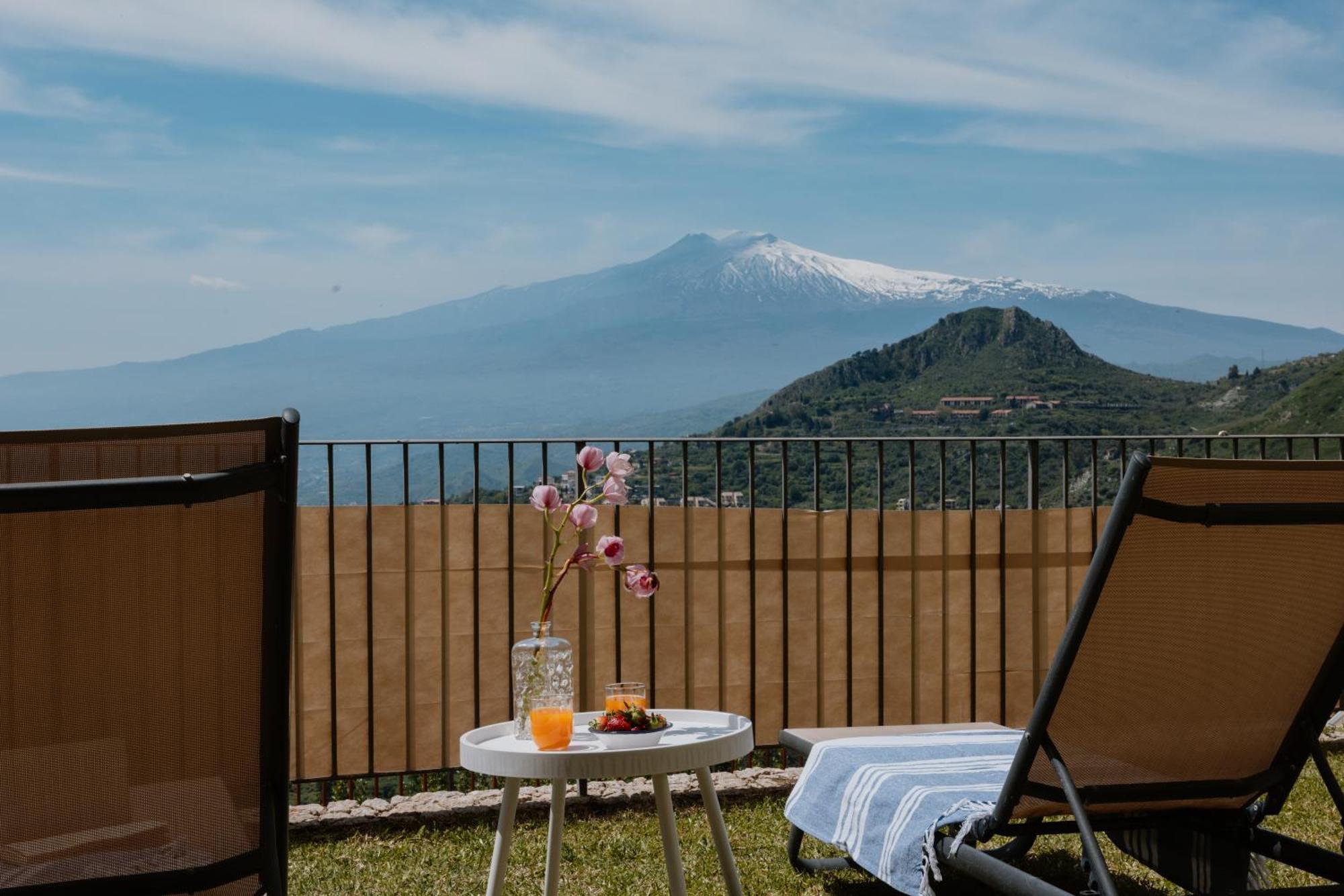 Villa Da Vinci Luxury Panoramic Apartments - Taormina Rooms Collection Екстериор снимка