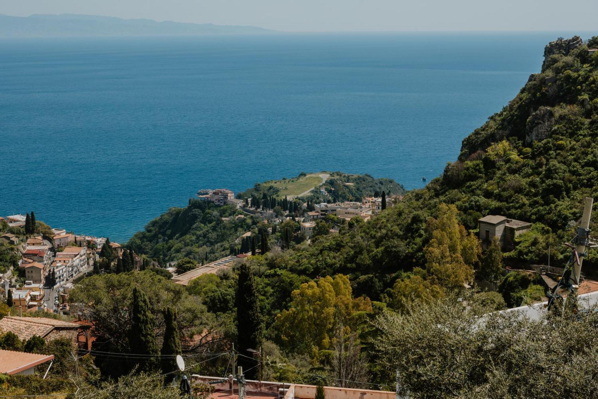 Villa Da Vinci Luxury Panoramic Apartments - Taormina Rooms Collection Екстериор снимка