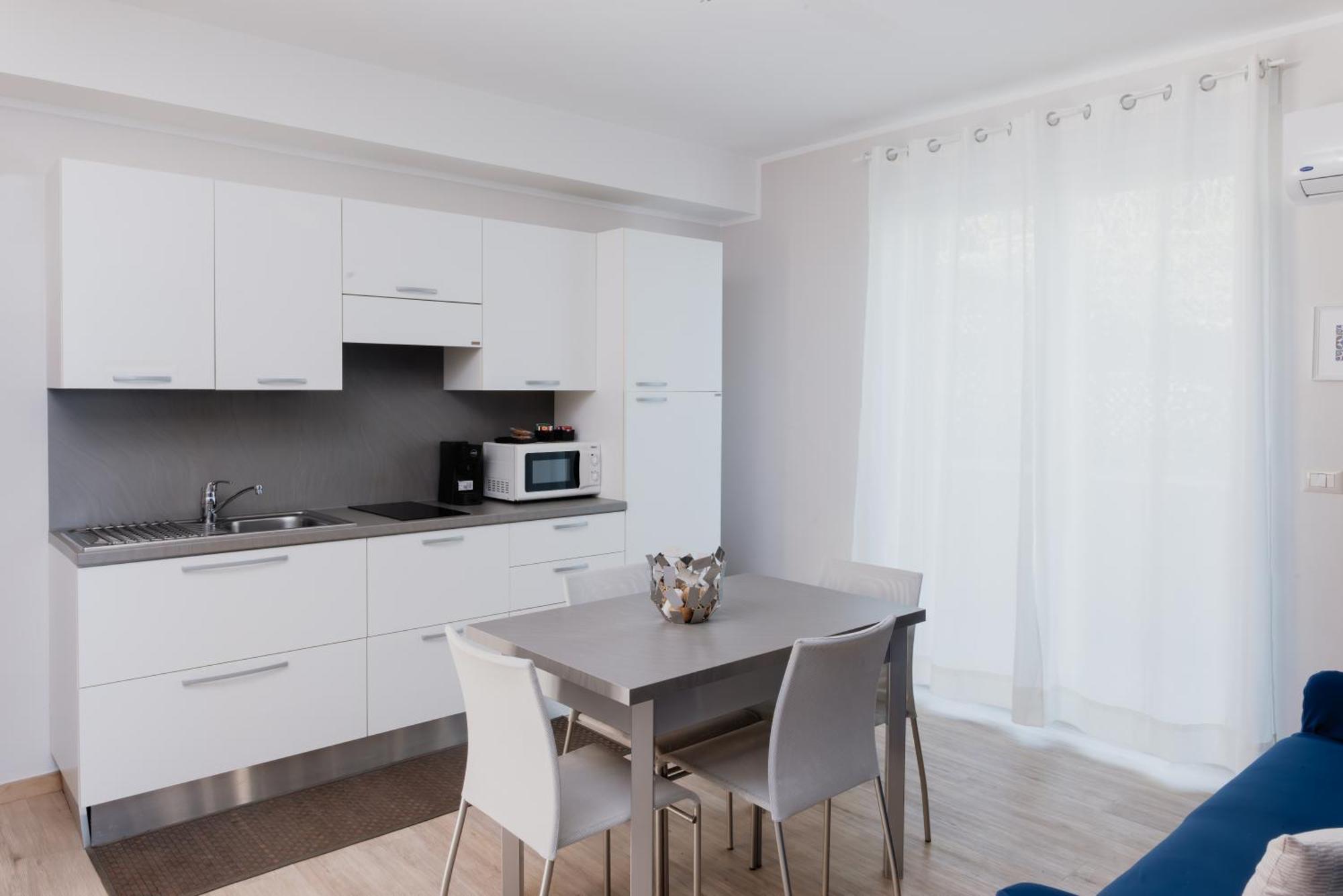 Villa Da Vinci Luxury Panoramic Apartments - Taormina Rooms Collection Екстериор снимка